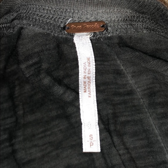 Free People Cute Grey Long Sleeve Button Down Top - Picture 3 of 3